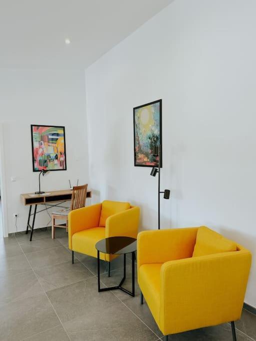 Apartment 100 Qm Im Weindorf - Balkon/Garage Aspisheim ภายนอก รูปภาพ